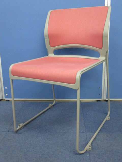 【ロット入荷!!】オカムラ製スタッキングチェア■明るいレッドカラー■
                        その他シリーズ
                                    中古
            