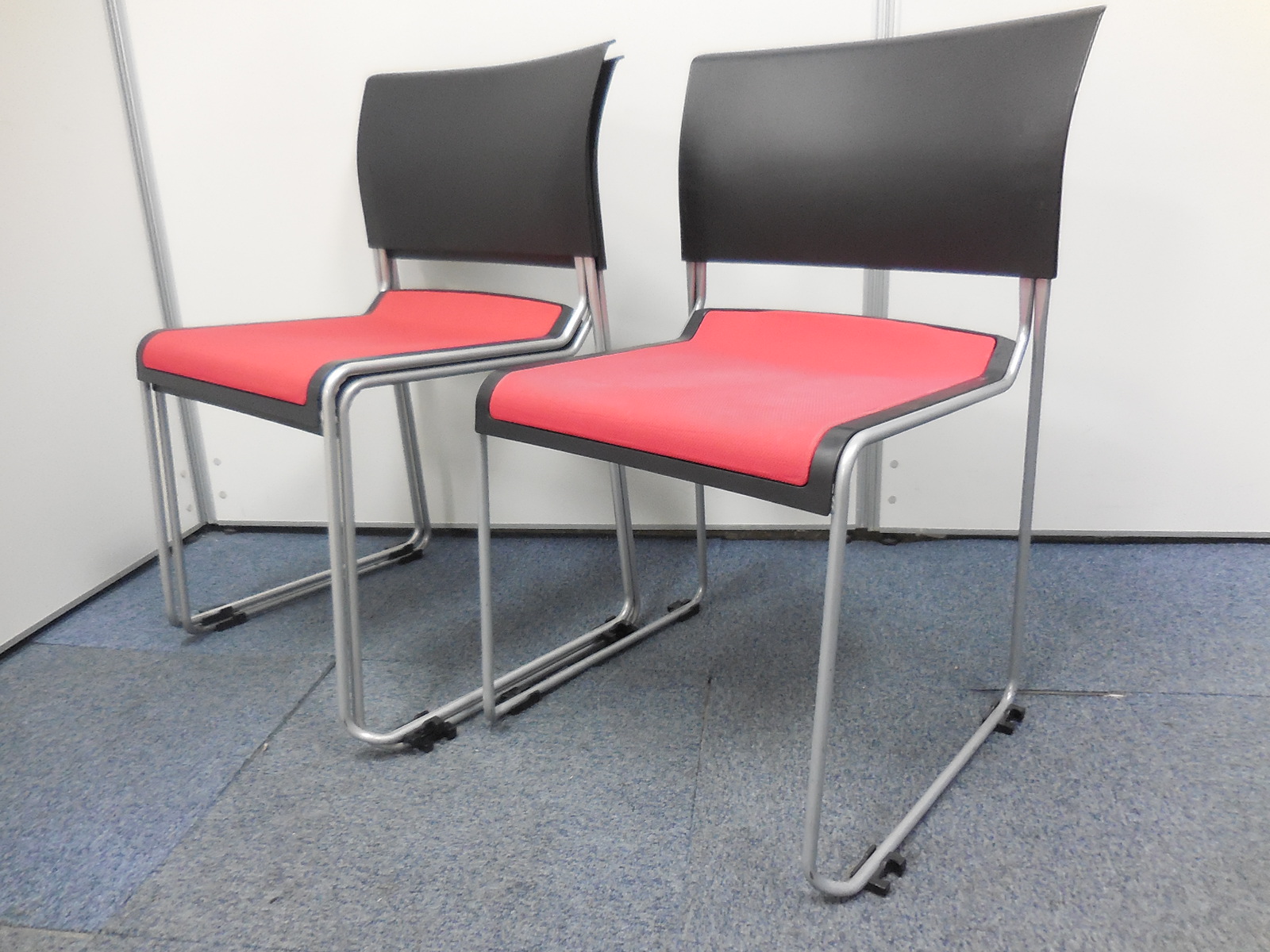 【3脚セット商品】鮮やかなカラーリングがデザイン性○！
                        ルベック
                                    中古
            