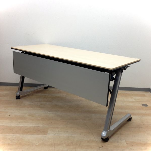 【スタイリッシュ・天板汚れ目立ちにくい】オカムラ製・サイドスタックテーブル　インターアクト
                        インターアクトPRO 
                                    中古
            