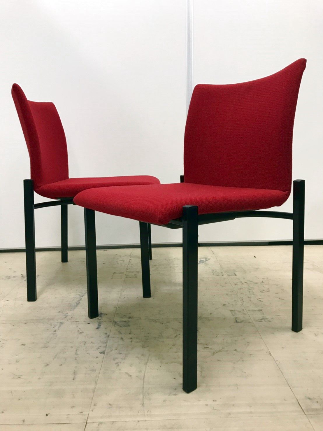 【2脚セット販売】2脚しかありませんのでセット価格でお安く販売致します！！お買い得商品！
                        コクヨ　ビンゴチェアー
                                    中古
            