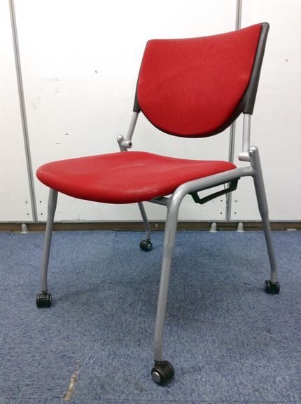 【使用感有の為特別価格!!】オカムラ製　プロスタックチェア　8脚入荷!!
                        プロスタック
                                    中古
            