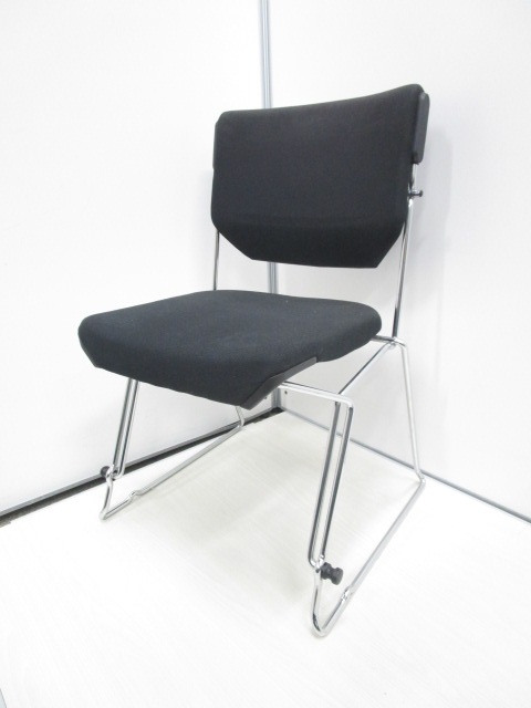 【メカニックなデザイン!!】お洒落なミーティングルーム作りに!!【使わない時には重ねて収納可能!!】
                        その他シリーズ
                                    中古
            