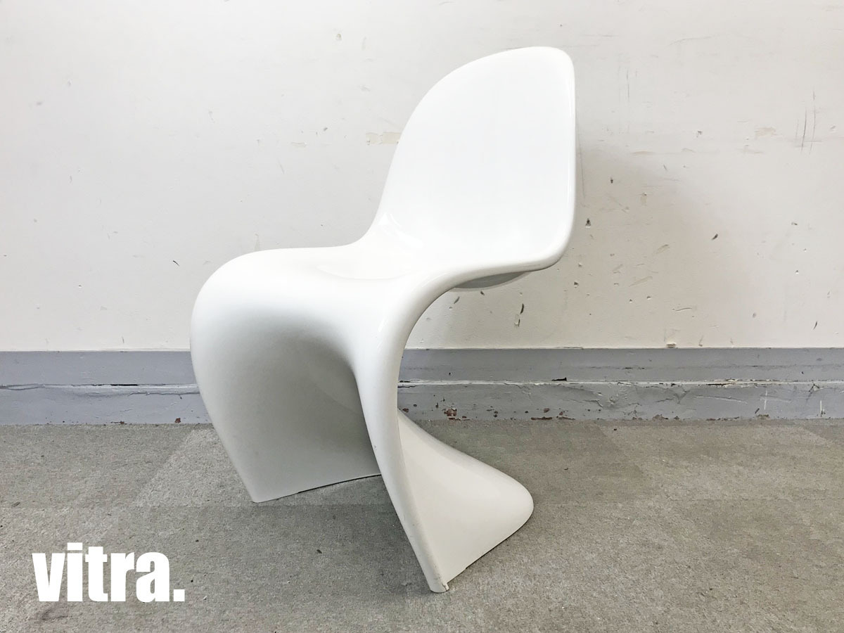 vitra/ヴィトラ　パントン クラシック　FRP製　ホワイト　ヴェルナーパントン　正規品
                        ヴェルナーパントン
                                    中古
            
