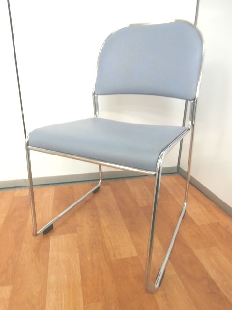 注目商品！！【コスパ重視のお客様にも好評いただいております！！オフィスバスターズ仙台店限定スタッキングチェアです！！】■国内メーカー
                        -
                                    中古
            