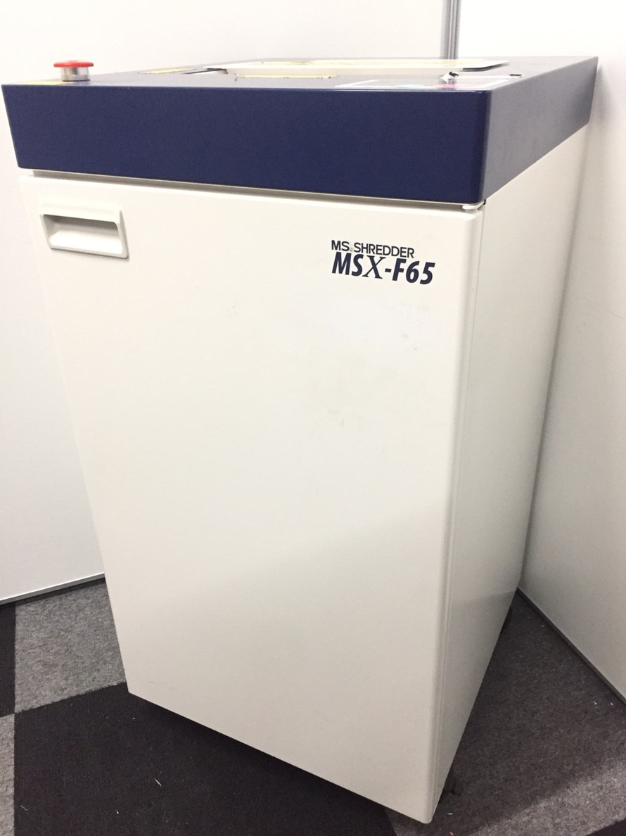 【とにかく沢山紙を裁断するならコレ】明光商会製、同時細断枚数50枚以上が可能です！
                        その他シリーズ
                                    中古
            