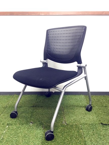 【岡村製作所】グラータチェア｜人気の高い　ブラック色【1脚のみの為特価品】
                        グラータ
                                    中古
            