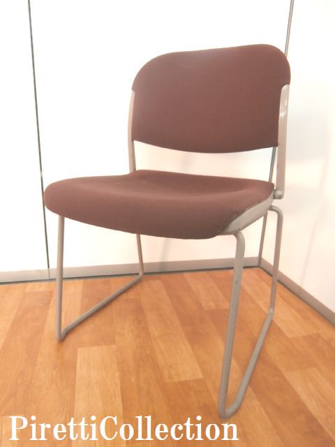 【セルフ・キャリブレーティング機能により背もたれが動き快適】■オカムラ製　■ピレッティコレクション　■スタッキングチェア　■ミーティングチェア　■会議用　■打ち合わせ　■国産メーカー
                        ピレッティコレクション
                                    中古
            