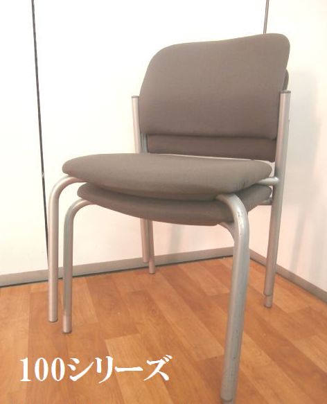 【２脚セット商品！！国産メーカーの快適スタッキングチェア】■コクヨ製　■100シリーズ　■スタッキングチェア　■グレー　■ミーティングチェア　■灰色
                        １００シリーズ
                                    中古
            