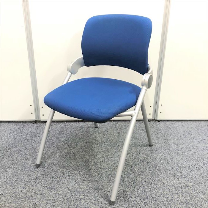 【コクヨ製】ミーティングチェア　入荷　明るいブルー（積み重ねできないタイプ）
                        シグザ
                                    中古
            