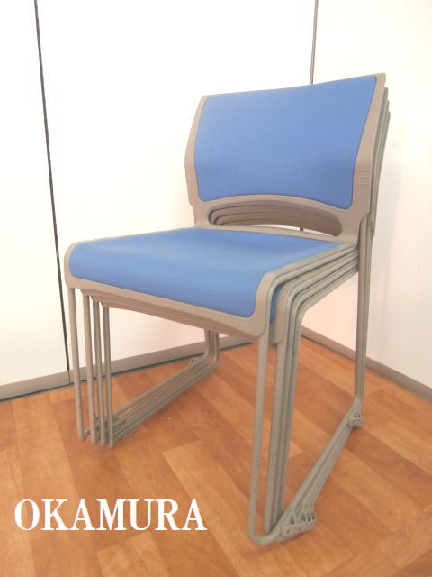 ４脚セット！！【国内メーカーの安心の座り心地のスタッキングチェアです！！勿論、重ねて収納できるタイプです！！】■国内メーカー
                        その他シリーズ
                                    中古
            