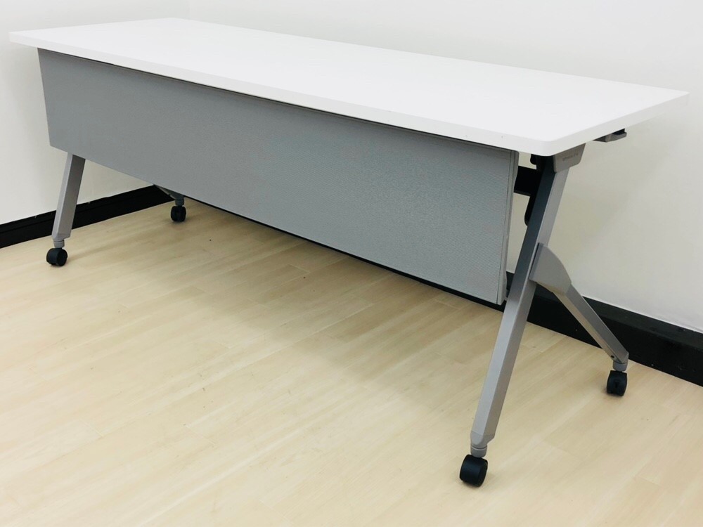 【10台入荷！】台数が中々揃わないスタックテーブルをロットで入荷致しました！【オカムラ製】
                        フラプター
                                    中古
            