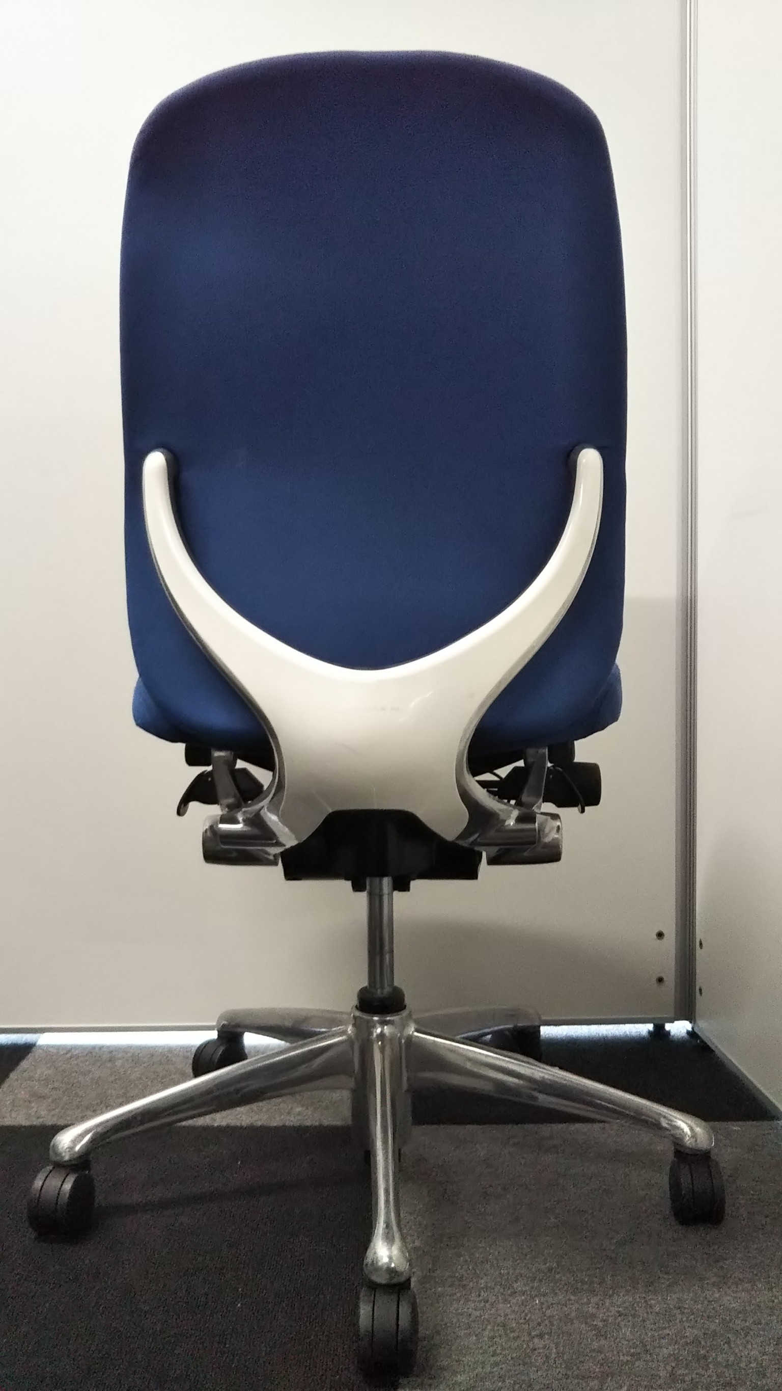 ○オカムラ OKAMURA ゼファー Zephyr オフィスチェア① CY35GR お洒落