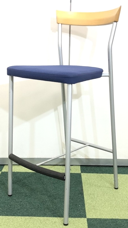 【カウンターチェア】イトーキ　KJS【ハイチェア】カフェか、ここは
                        その他シリーズ
                                    中古
            