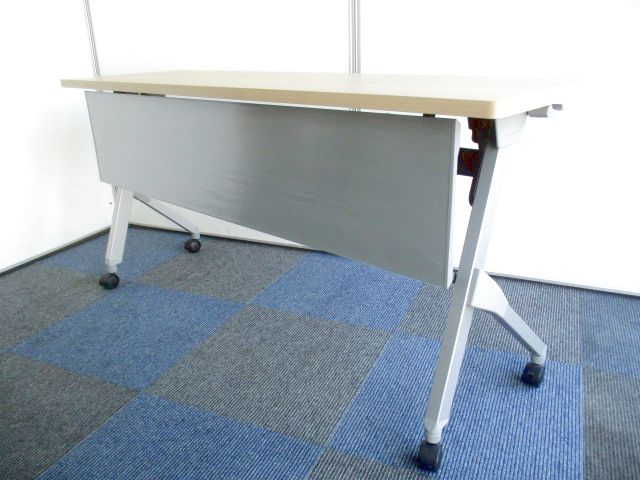 【状態良好品！】会議やセミナーの際の必需品！【お洒落なナチュラル色】
                        フラプター
                                    中古
            