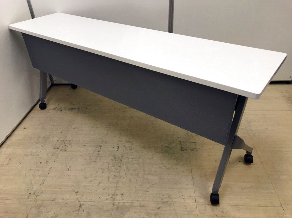 【11月納品限定価格】人気のﾎﾜｲﾄｶﾗｰ　W1800サイドスタックテーブル！！
                        フラプター
                                    中古
            