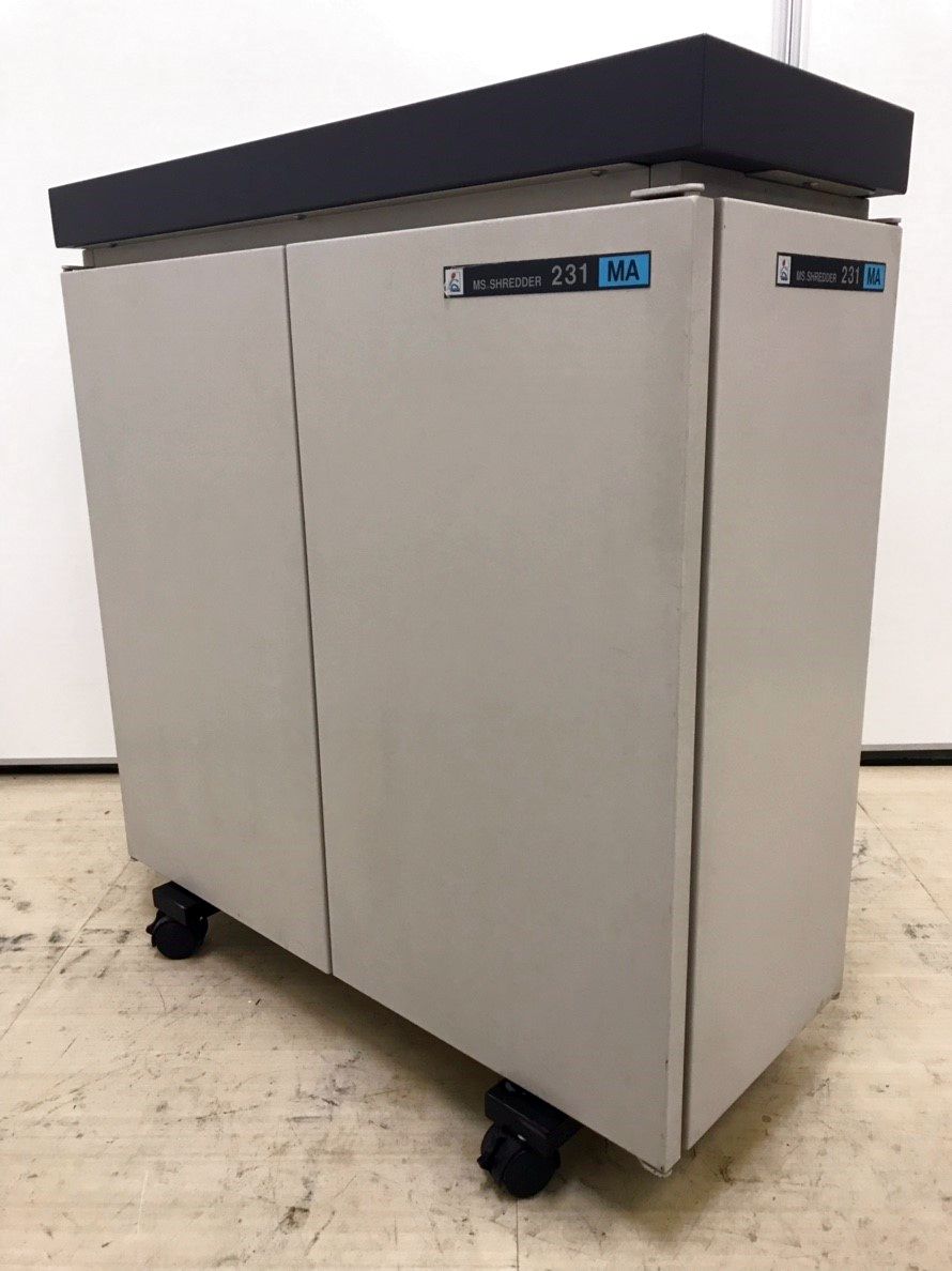 【1台入荷】明光商会のオフィスシュレッダーの入荷です！省スペース向け！オフィスに1台必要な商品です！
                        その他シリーズ
                                    中古
            