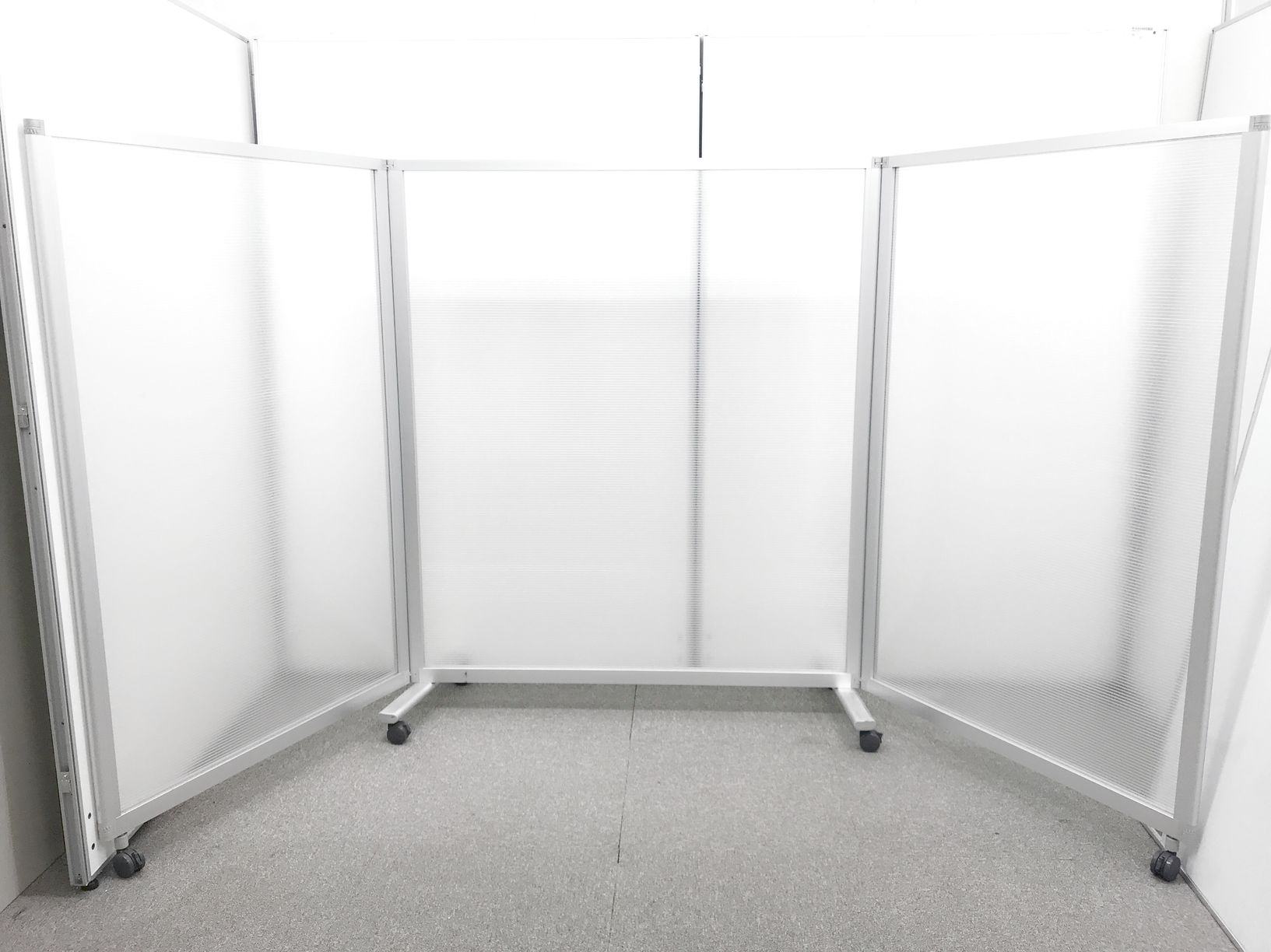 【幅3000mm×高さ1450mm】三つ折りパーテーション入荷致しました！【限定1台！】
                        その他シリーズ
                                    中古
            