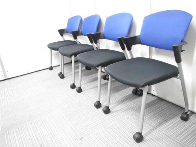 【4脚セット商品】コクヨ製｜プロッティチェア｜鮮やかなブルーカラー！まとまった数入荷致しましたので入れ替えや追加にいかがでしょうか！
                        プロッティ
                                    中古
            