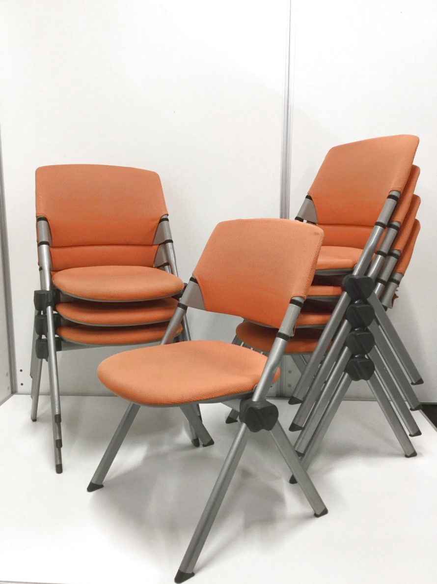 【8脚セットにつき10％OFF！】数がそろっているうちがチャンスです！重ねて省スペース化！
                        リータ
                                    中古
            