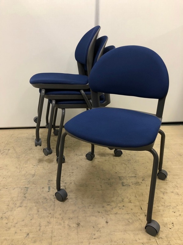 【4脚セット販売】コクヨ製品のスタッキングチェアです！4名様で会議にピッタリの商品です！
                        その他シリーズ
                                    中古
            