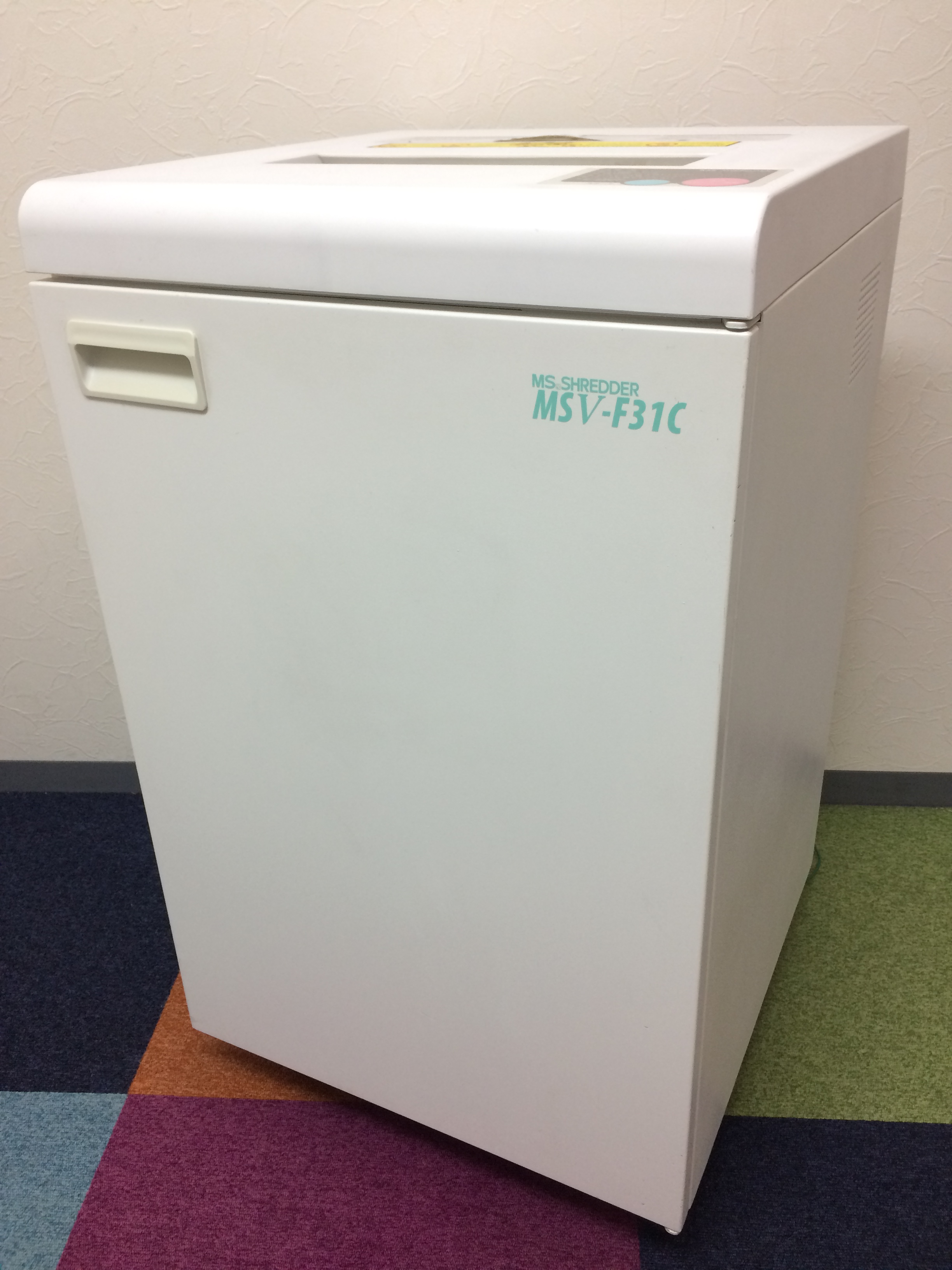 ☆ホワイトの本体☆ワンカットクロスA3対応【4×22mmの細かさ】【RP】
                        その他シリーズ
                                    中古
            