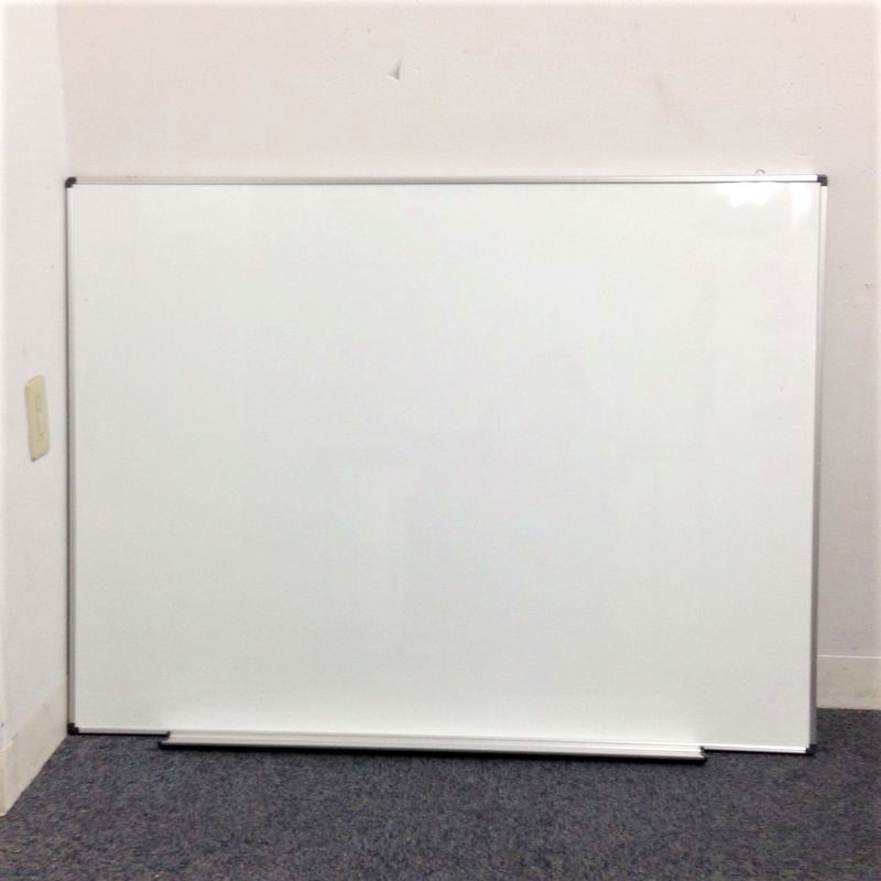 【コクヨ製】無地・タテ/ヨコ両用の便利商品！【壁掛けタイプ】
                        ホワイトボード・FBシリーズ
                                    中古
            