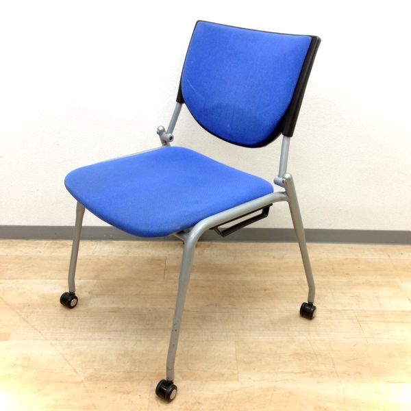 【起業や拠点開設にはこちら！】20脚まとめて入荷！オカムラ製・プロスタックチェア【スタッキング】
                        プロスタック
                                    中古
            
