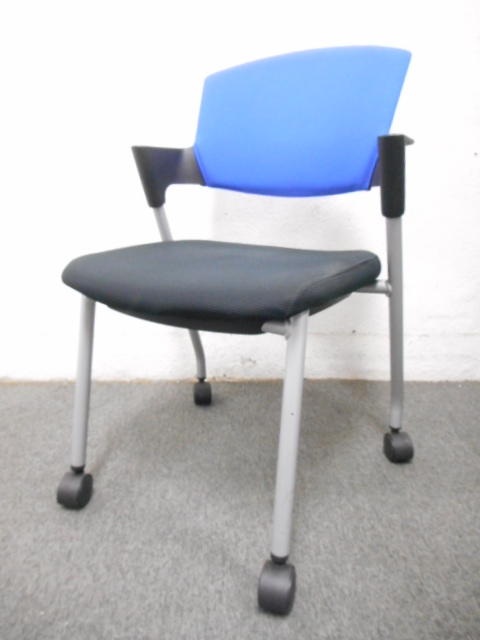 【ふっくらクッションでリラックス！】■コクヨ製　プロッティチェア　キャスター付　ブルー【おつとめ品】※今だけお得！在庫限りのセール商品！【M】
                        プロッティ（キャスター付） 
                                    中古
            