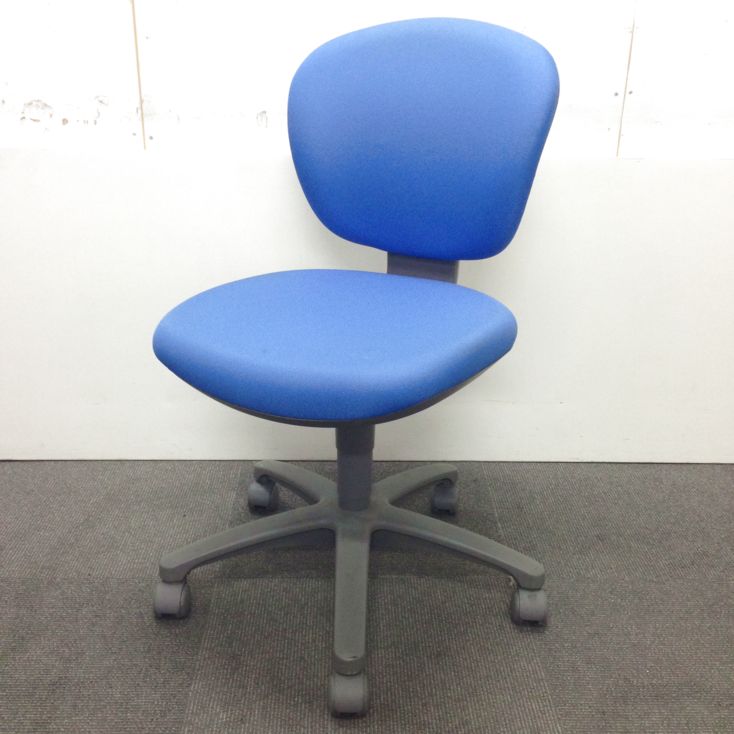 【10脚ロット入荷！】ド定番！安心と信頼のレグノチェアです☆
                        レグノ2
                                    中古
            