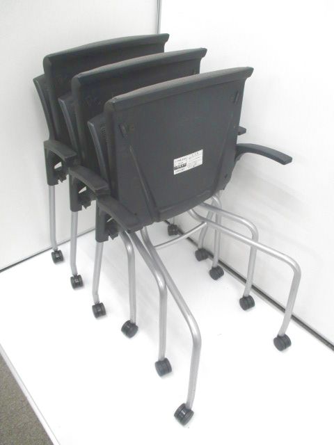 【お得な3脚セット！】内田洋行製FM-310|座面を跳ね上げて横に収納◎
                        その他シリーズ
                                    中古
            