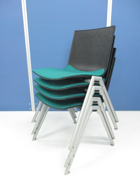 [単品購入￥12,000⇒セット購入￥10,000]内田洋行製 スタッキングチェア ■垂直方向にスタック可能!!落ち着いたグリーンカラー!!
                        その他シリーズ
                                    中古
            