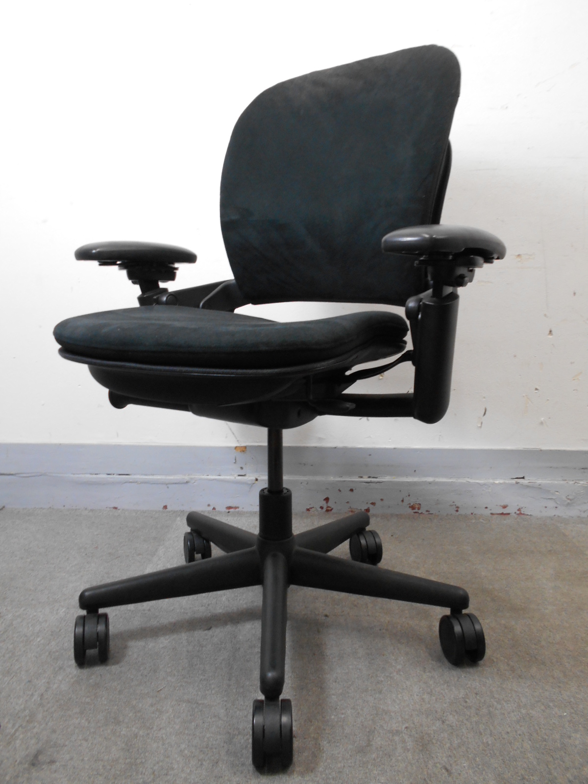 中古】リープHD Steelcase/スチールケース 肘付ハイバックチェア