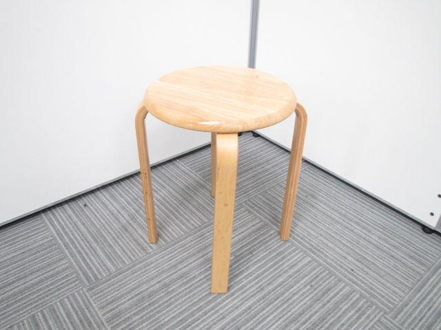 【店頭に在庫あります！】木製丸椅子/丸イス｜スタッキング可能！
                        その他シリーズ
                                    中古
            