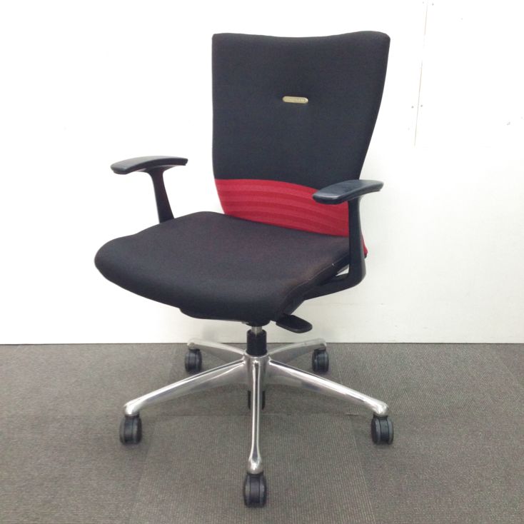 【在庫入替セール】日焼け有の為、オカムラ/フィーゴ 人気ロングセラー商品！抜群の座り心地☆
                        フィーゴ 
                                    中古
            