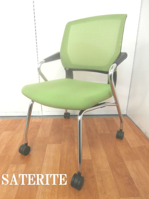 【快適な座り心地の人気シリーズ】■コクヨ製　■サテリテ　■グリーン　■ネスティングチェア　■会議用　■国内メーカー　
                        サテリテ
                                    中古
            