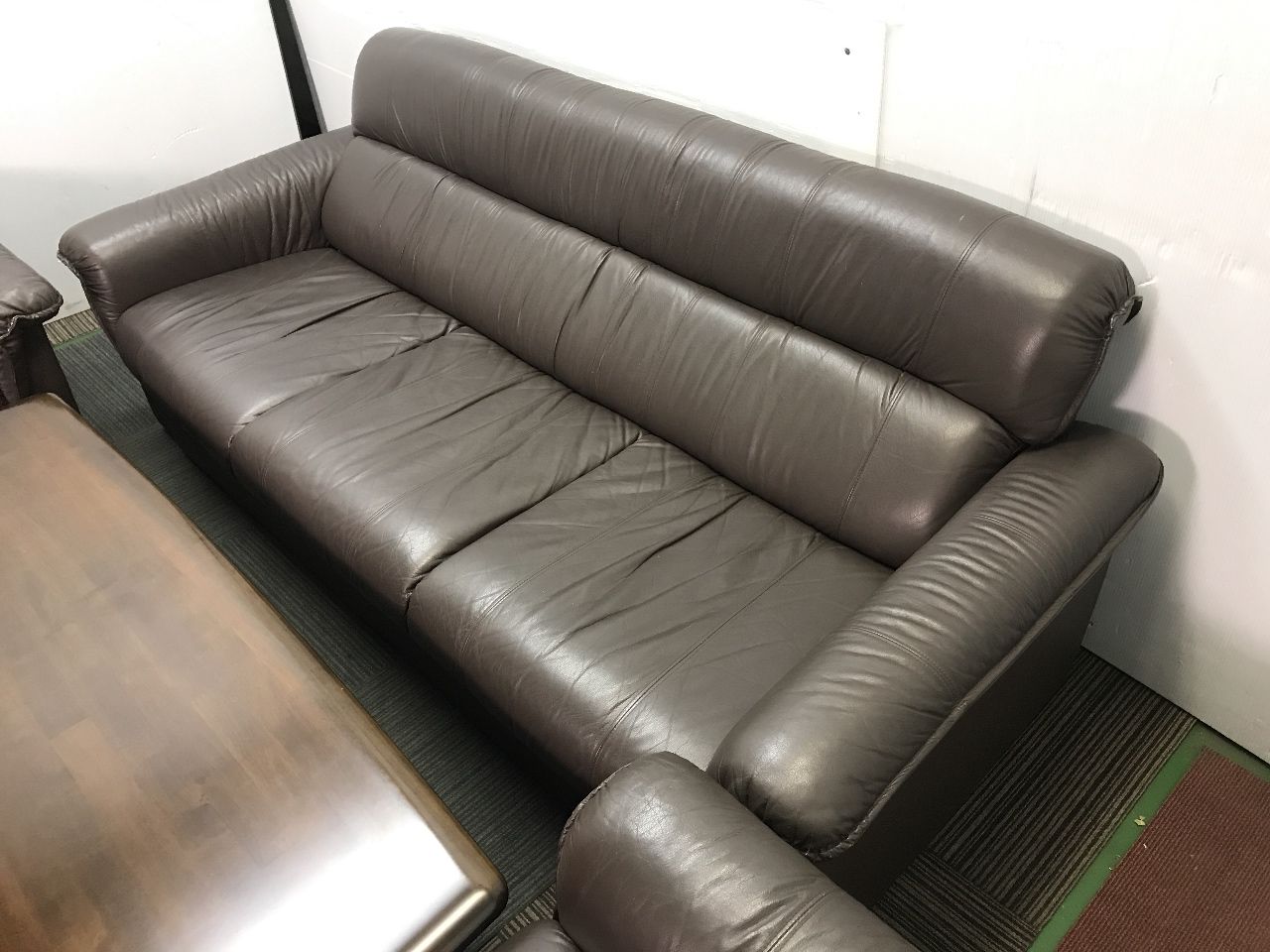 中古】 応接セット一式 241079 中古オフィス家具ならオフィスバスターズ
