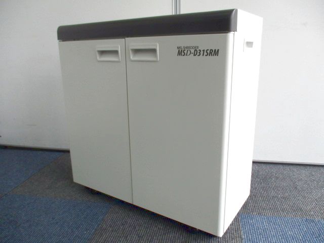 【コンパクトなシュレッダー！】紙の処分にお困りの方【2012年発売モデル】
                        その他シリーズ
                                    中古
            