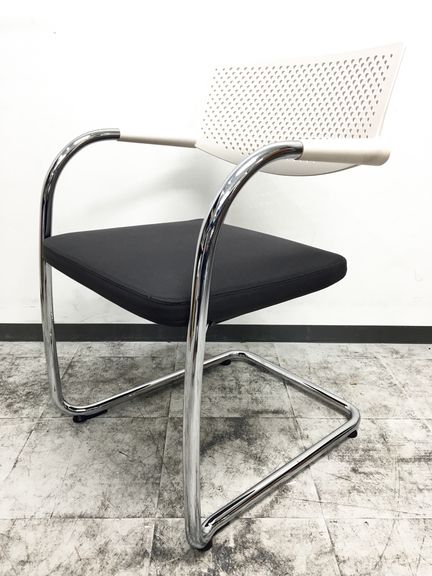 海外トップメーカー/ヴィトラ/ビサビチェア入荷致しました！
                        visavis
                                    中古
            