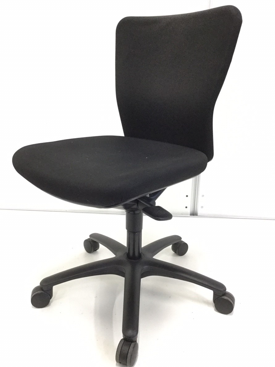 【大量入荷！】オフィスの定番チェア！安価で使いやすい！
                        カロッツア
                                    中古
            