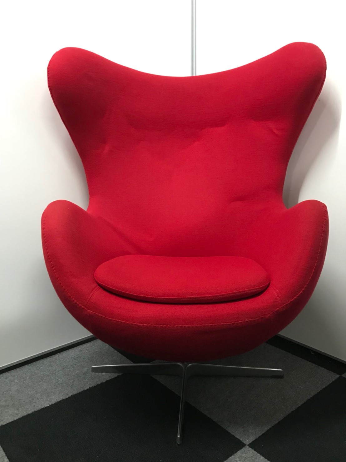 フリッツハンセン エッグチェア 中古 リプロダクト