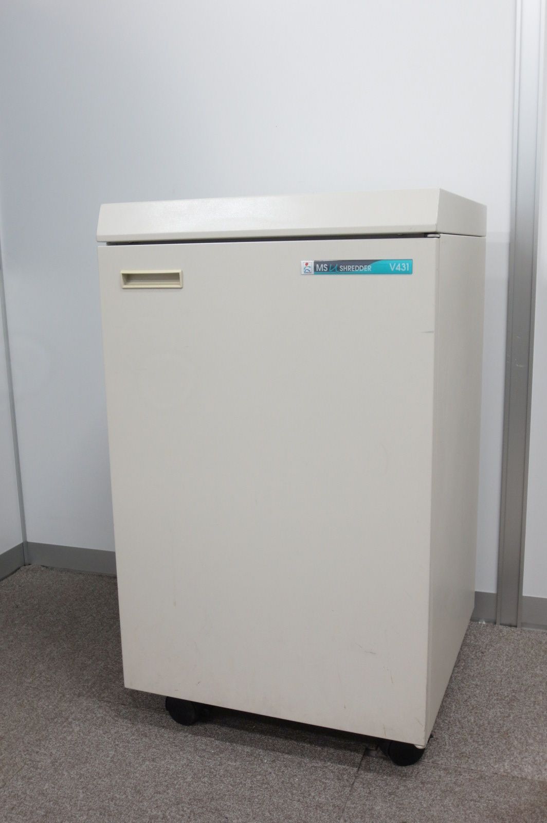 【低年式のためお得】本格的な業務用シュレッダーです【A3対応】
                        その他シリーズ
                                    中古
            