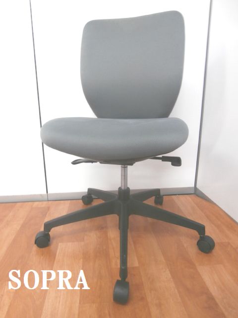 【１脚限定！！大きな背もたれと座面が優しく包んでくれる】■コクヨ製　■ソプラ　■グレー　■事務椅子　■OAチェア　■オフィス　■国産メーカー　■上下昇降　■パソコン用
                        ソプラ
                                    中古
            