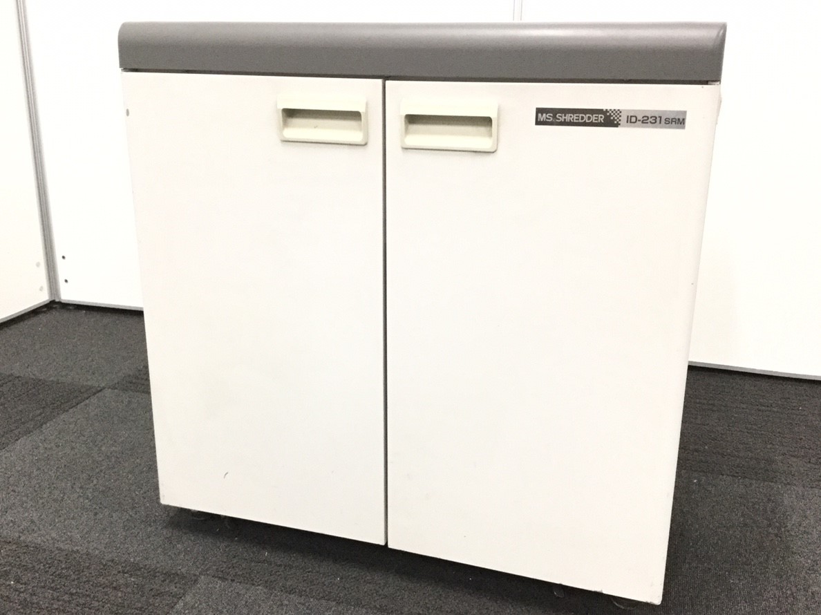 【CD等も細断可能！】スリムなため狭いスペースにも収納可能！紙が増えてきたお客様いかがでしょうか？
                        その他シリーズ
                                    中古
            