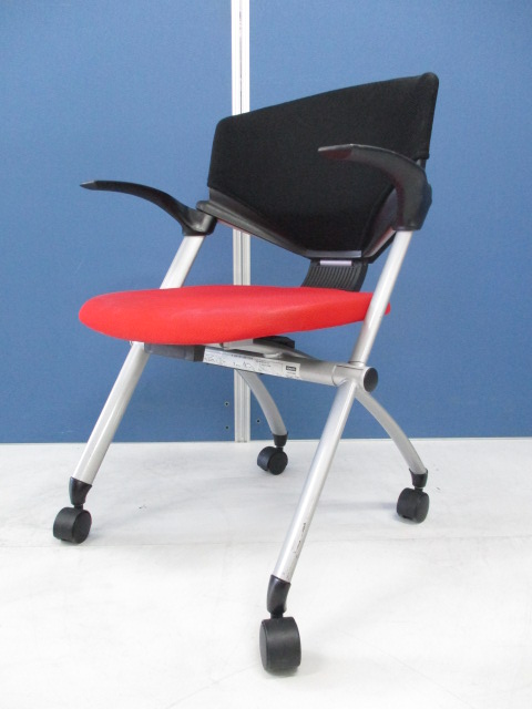 コクヨ製のミーティングチェアが入荷しました！珍しいレッドカラーのレア商品です！
                        コルサ
                                    中古
            