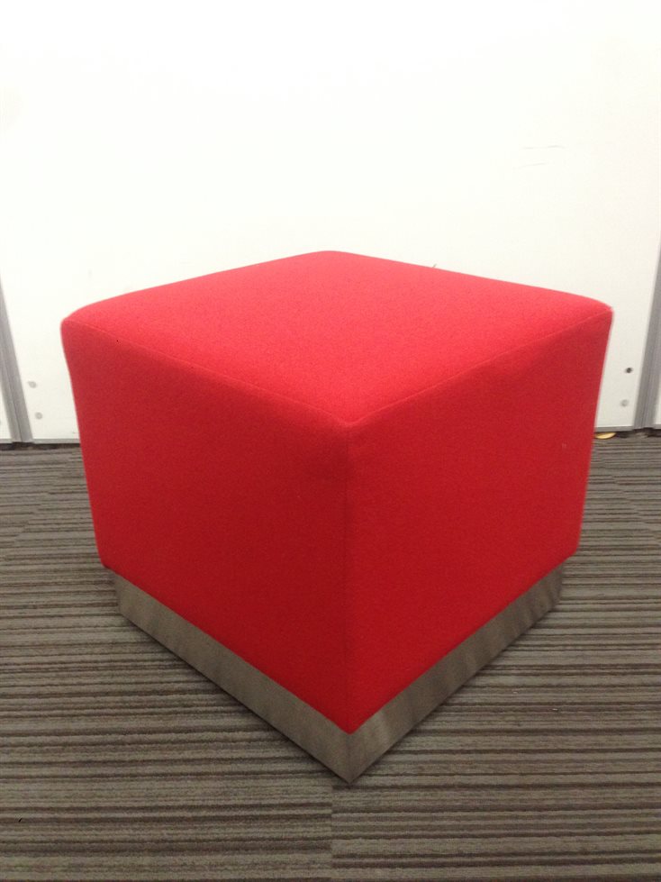 【非常にレアです！】どのような用途にも対応できる万能チェア！【特別特価！】
                        その他シリーズ
                                    中古
            