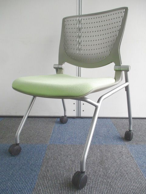 【長時間会議でも疲れにくい】ワンランク上の会議用チェア！【全体的に日焼けあり】
                        グラータ
                                    中古
            