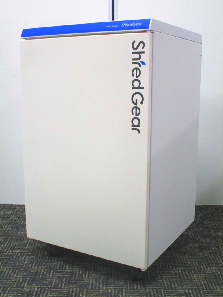 メディア細断機能を備えた多機能スタンダードモデルのシュレッダー！限定1台で入荷致しました
                        千嘉 senka22cm
                                    中古
            