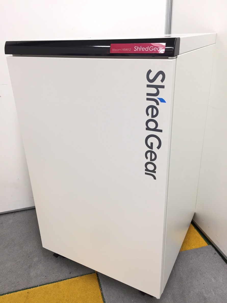 【新古品】【レア物！】復元不可能な極小裁断可能のシュレッダー！！　サカエ製　kiwami KM612
                        kiwami
                                    新古品
            