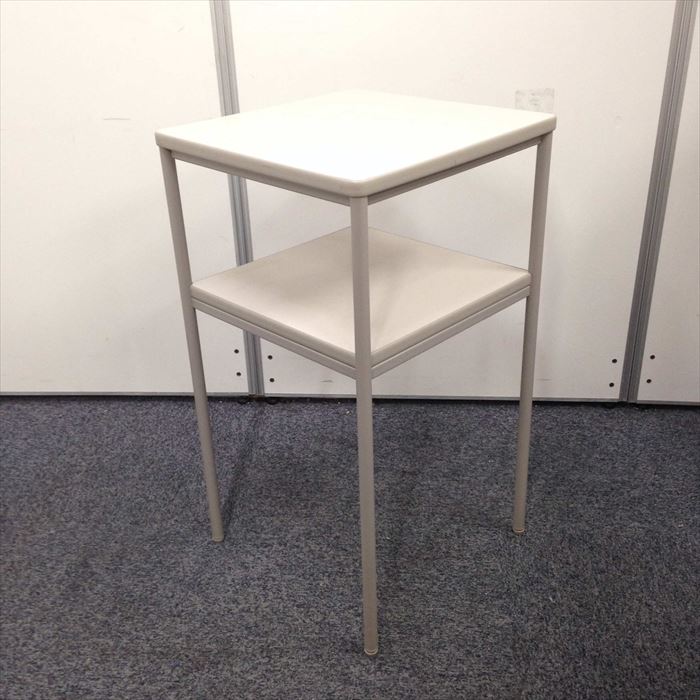 【オフィスの片隅に】電話台　コクヨ製　ニューグレー
                        その他シリーズ
                                    中古
            