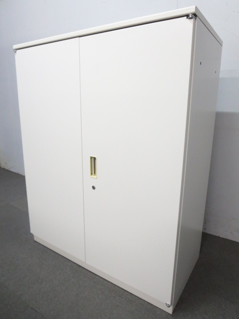 【使いやすさが人気！】■イトーキ製　両開き書庫　ホワイト　天板付
                        シンライン 
                                    中古
            